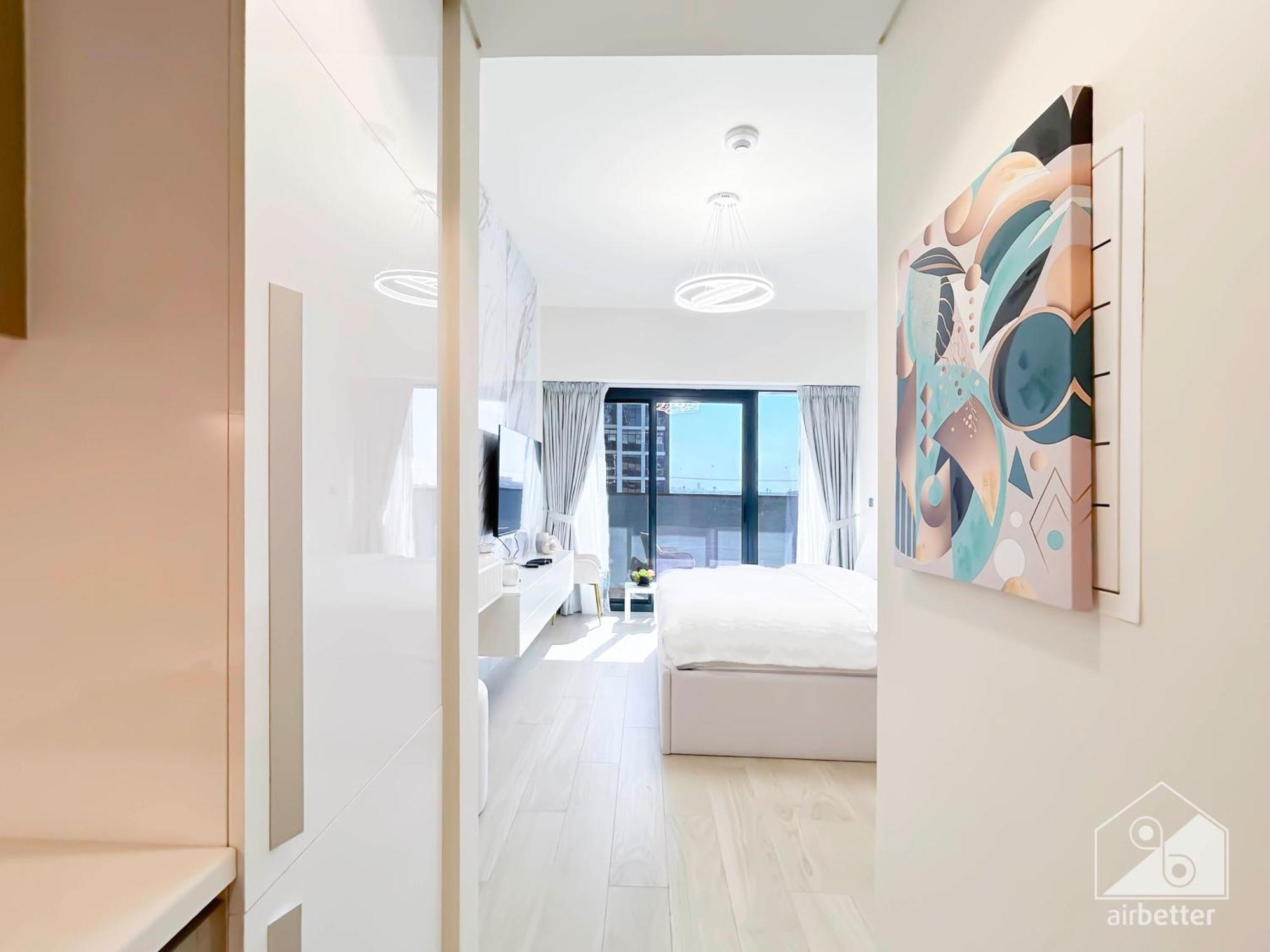 Charming Azizi Rivera With Balcony Apartment *