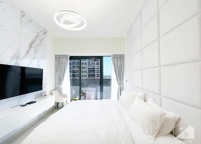Charming Azizi Rivera Studio With Balcony
